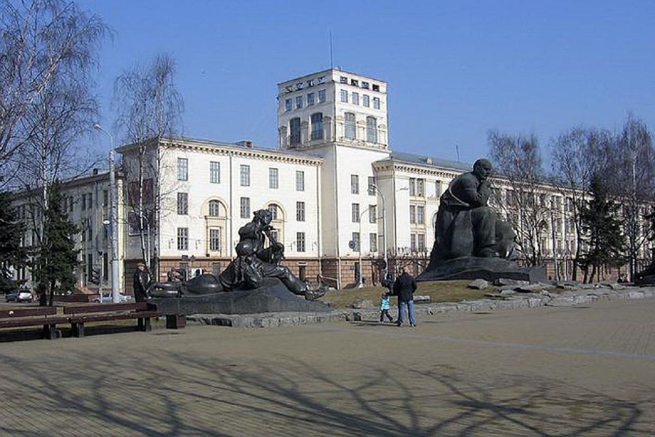 Flatcomfort Nezavisimosti 44 Apartment Минск Екстериор снимка